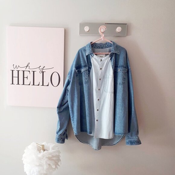 EUC Vault oversize two tone blue denim jean jacket, OS - Picture 5 of 9